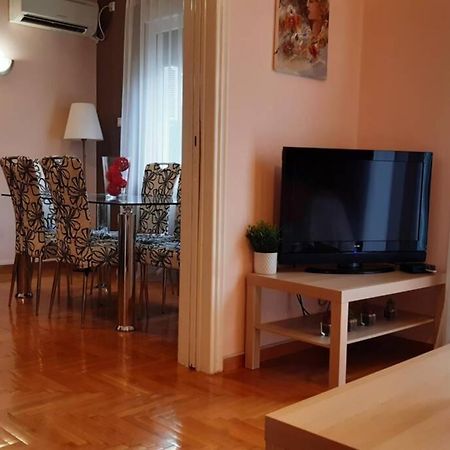 Georgia'S Cozy Apartment In Koukaki 아테네 외부 사진