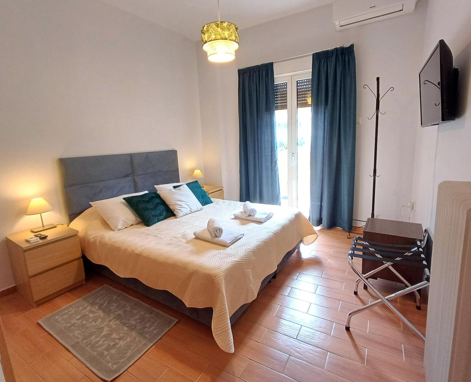 Georgia'S Cozy Apartment In Koukaki 아테네 외부 사진